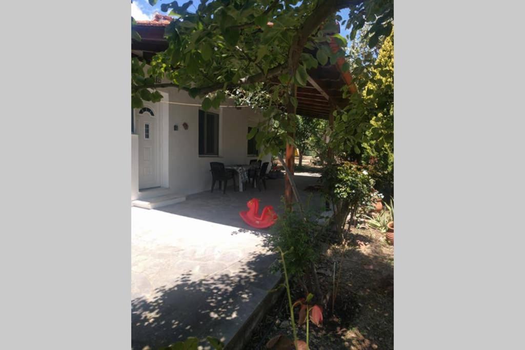 Irinis Cottage Кала-Нера Екстер'єр фото